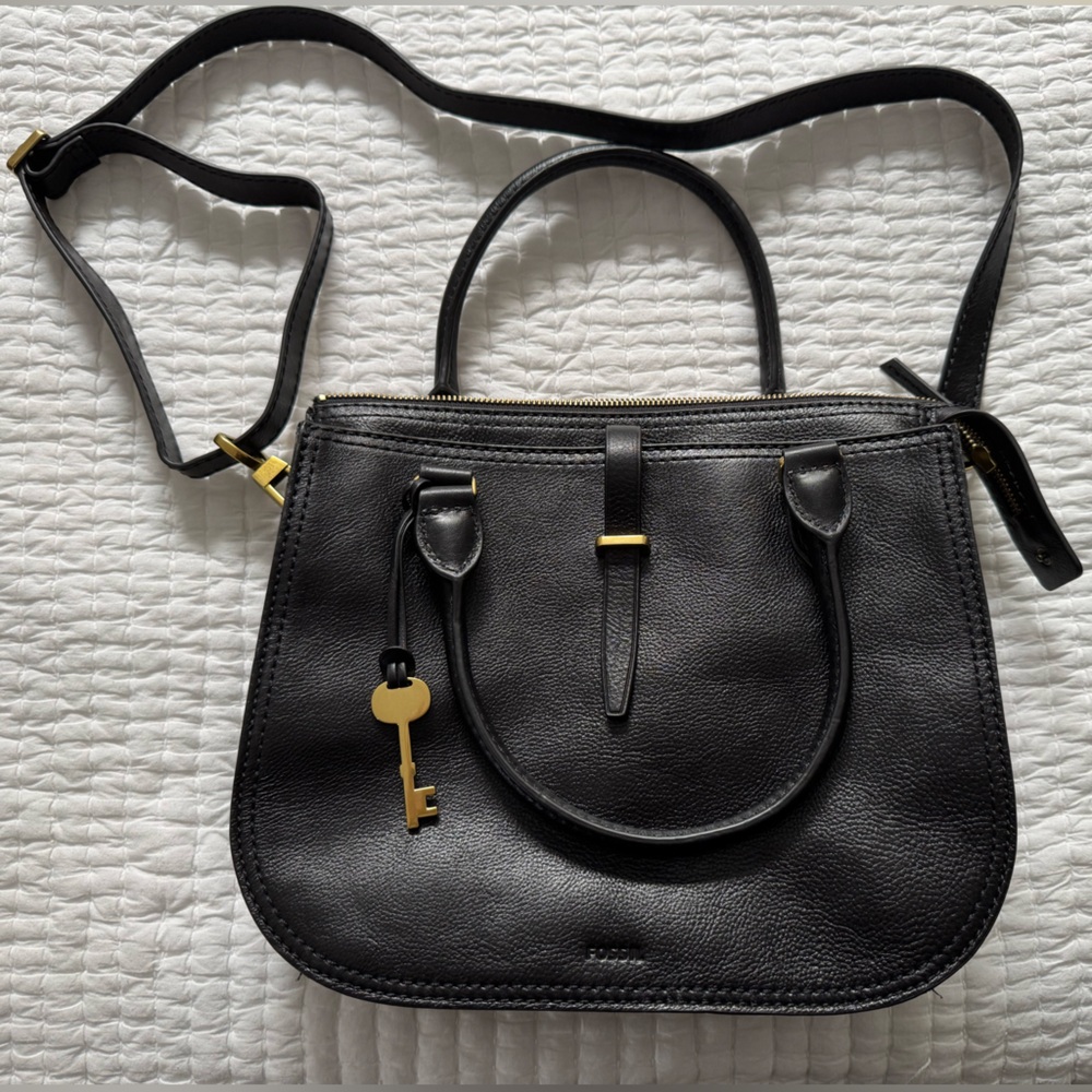 FOSSIL - Elegant Black Leather Handbag